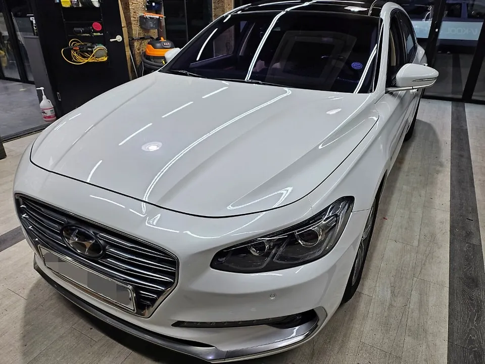 Hyundai Grandeur IG Ambient Lighting Review: Cost & Results photo 2
