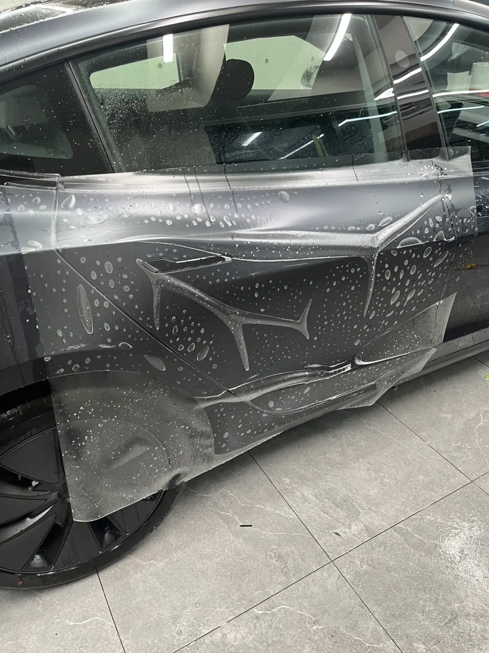 Tesla Model 3の無光PPF施工事例｜費用目安・仕上がり 施工写真 1-2