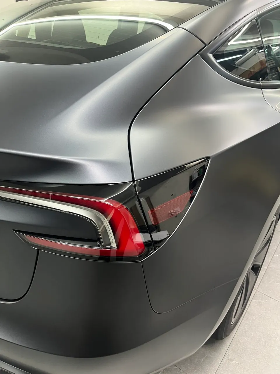 Tesla Model 3の無光PPF施工事例｜費用目安・仕上がり 施工写真 4-2