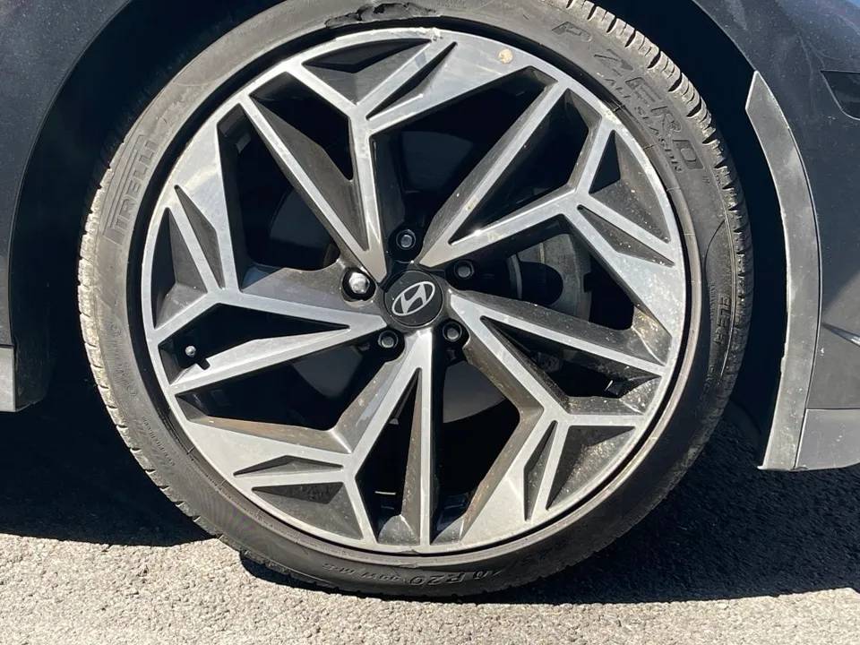 Hyundai IONIQ 6 wheel repair - Hyundai IONIQ 6 Wheel Repair Review — Restored to Like-New photo 4