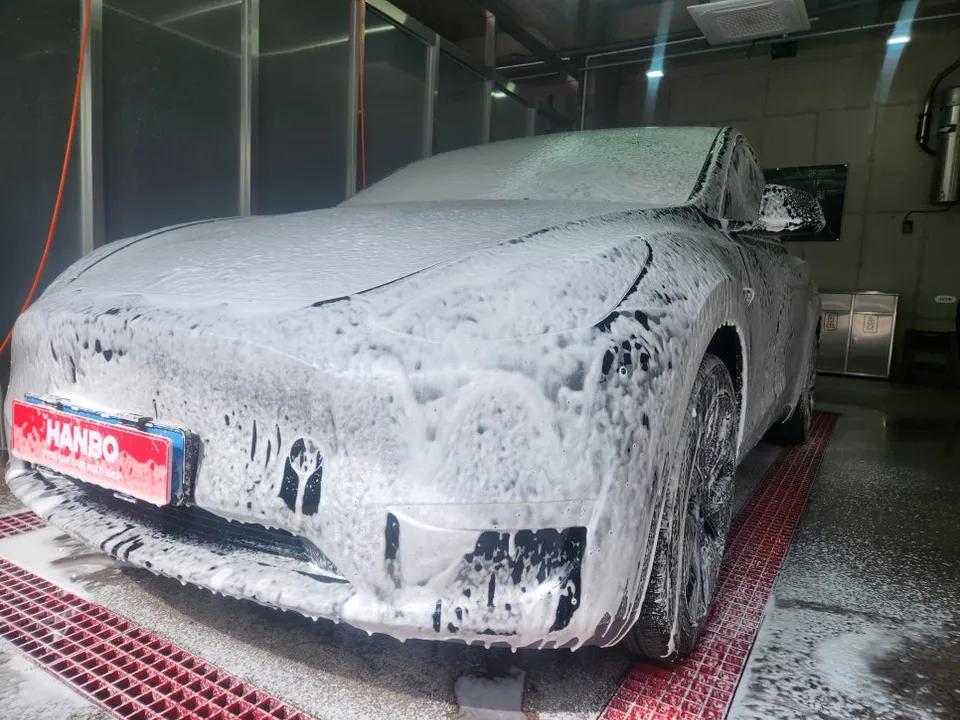 Tesla Model Y PPF施工事例|費用目安と仕上がり 施工写真 3-2