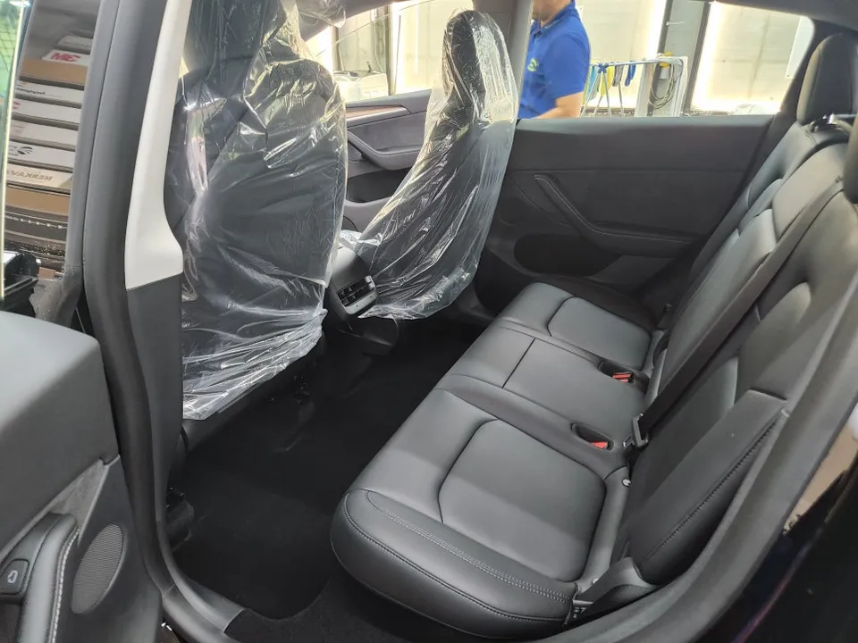 Tesla Model Y PPF施工事例|費用目安と仕上がり 施工写真 3-3