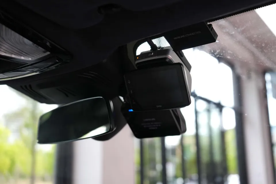 BMW X7 dash cam - BMW X7 Dash Cam Installation Review: Cost & Results photo 5