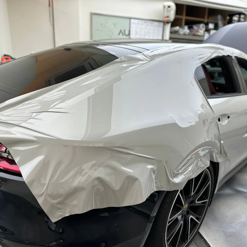 ポルシェ パナメーラ カーラッピング事例｜色変更と仕上がり 施工写真 2-2