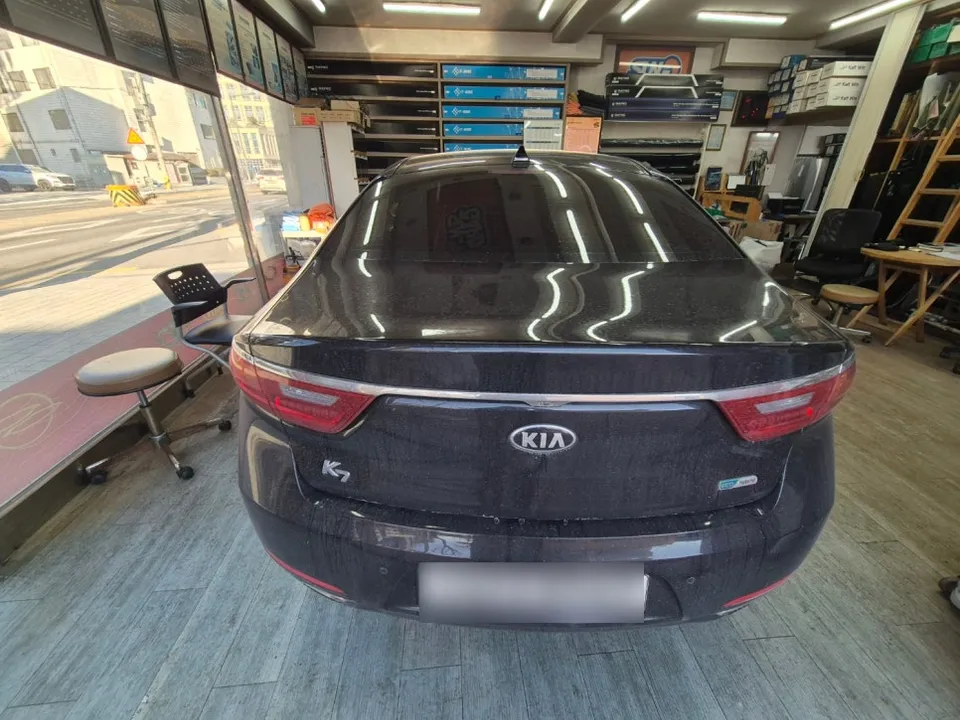 Kia K7のカーフィルム施工事例|費用目安と仕上がり 施工写真 3-1