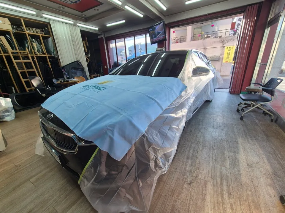 Kia K7のカーフィルム施工事例|費用目安と仕上がり 施工写真 3-2