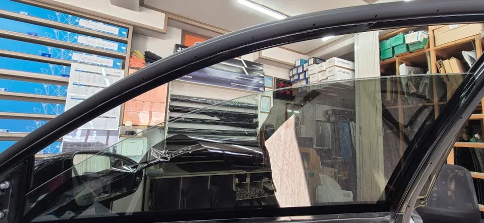 Kia K7のカーフィルム施工事例|費用目安と仕上がり 施工写真 3-3