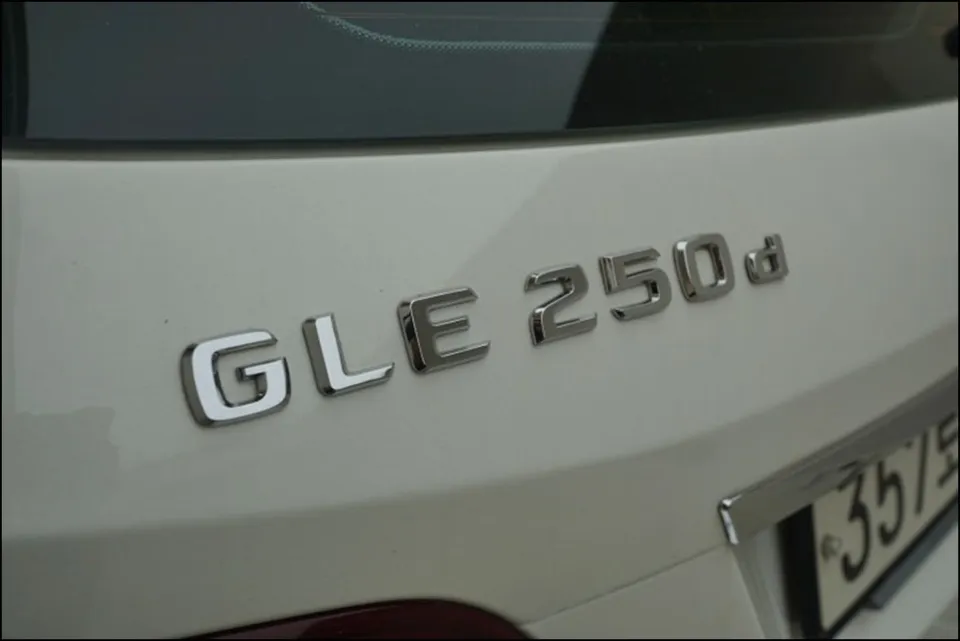 Mercedes-Benz GLE Android Infotainment Upgrade Review photo 2