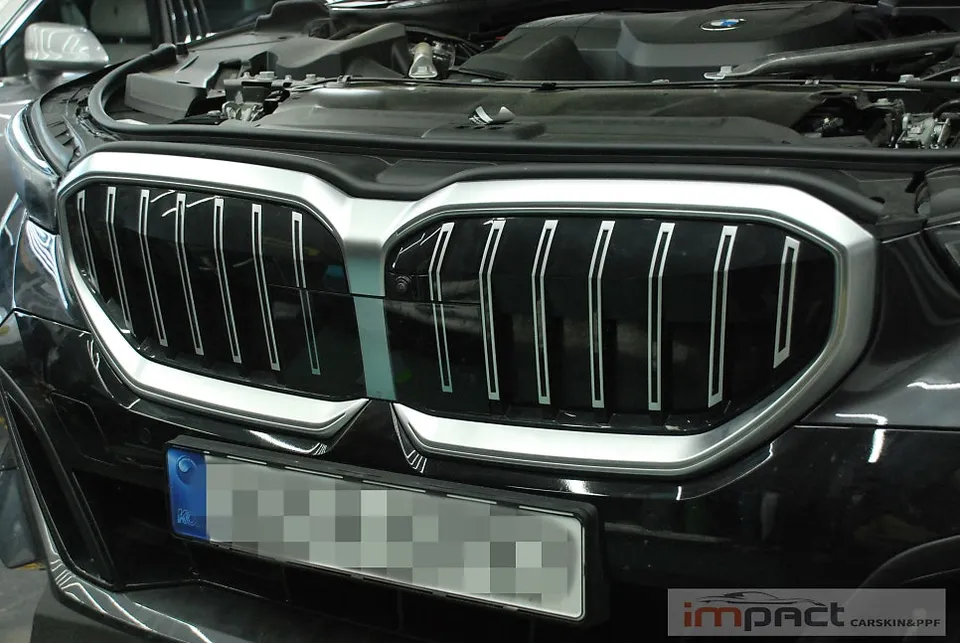BMW 5 Series G60のカーラッピング事例｜費用目安・仕上がり 施工写真 1-1