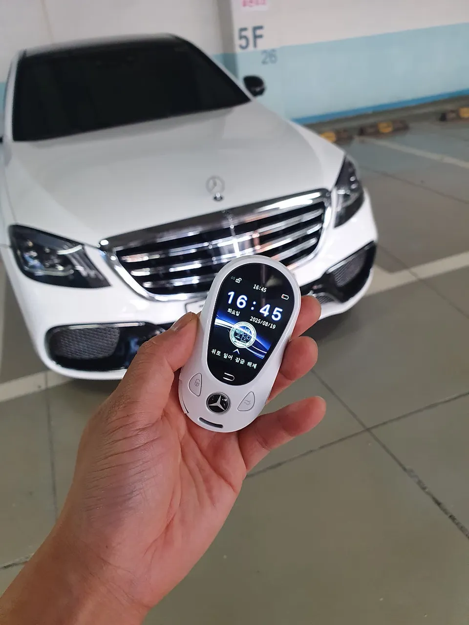 Mercedes-Benz S500 oem options - Mercedes-Benz S500 OEM Options Review: Display Key Upgrade photo 3