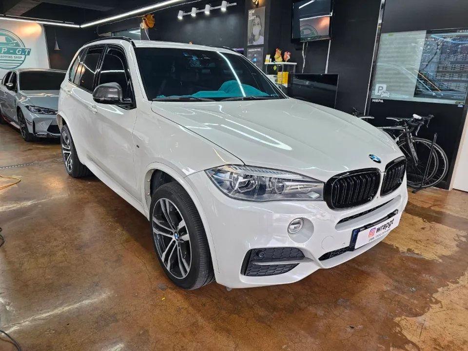 BMW X5 window tinting - BMW X5 Window Tinting Review: Premium Quantum Film photo 5