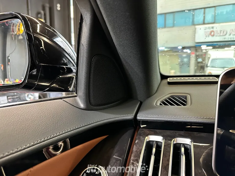 Mercedes-Benz S-Class car audio - Mercedes-Benz S-Class Car Audio Upgrade Review — Enhanced Sound photo 3