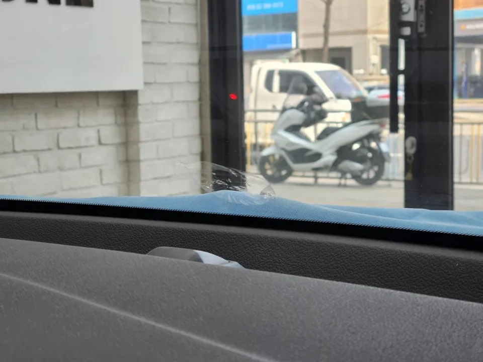 Hyundai Elantraのカーフィルム施工事例|費用目安・仕上がり 施工写真 3-1