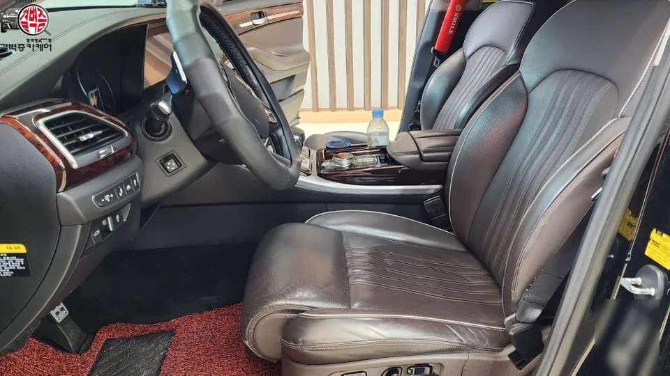 Genesis EQ900 interior customization - Genesis EQ900 Interior Customization Review — Comfort Upgrade photo 3
