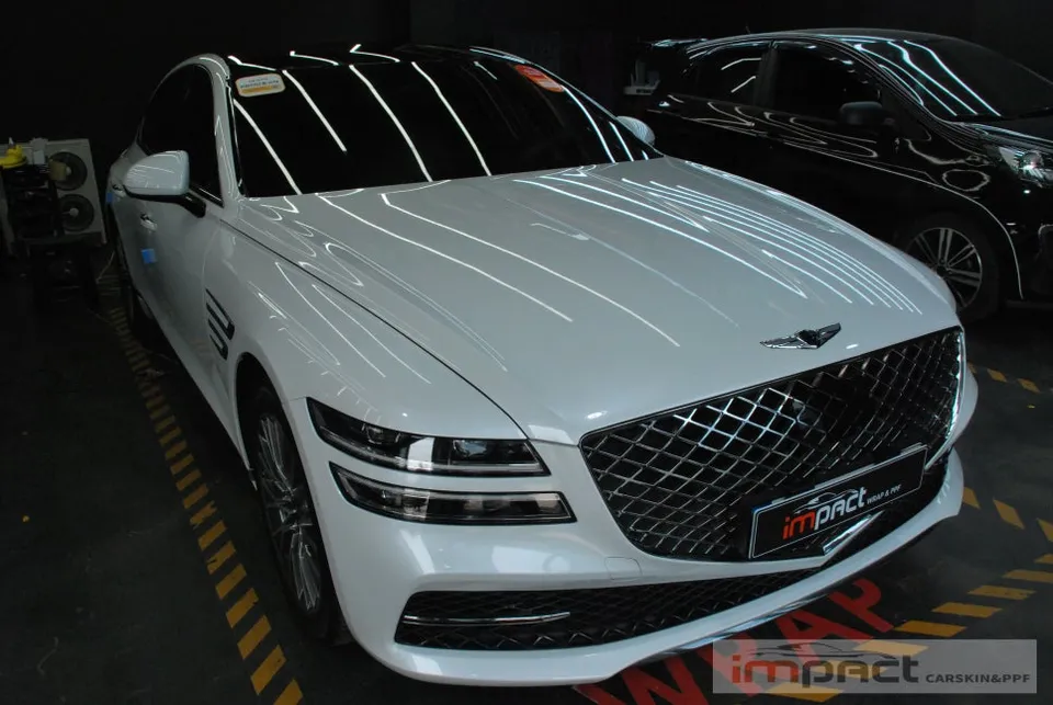 Genesis G80のカーラッピング事例｜高光沢ブラックルーフ 施工写真 1-3