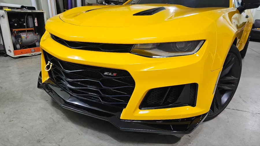 Chevrolet Camaroのカーラッピング事例|事故修理後の色変更 施工写真 1-3