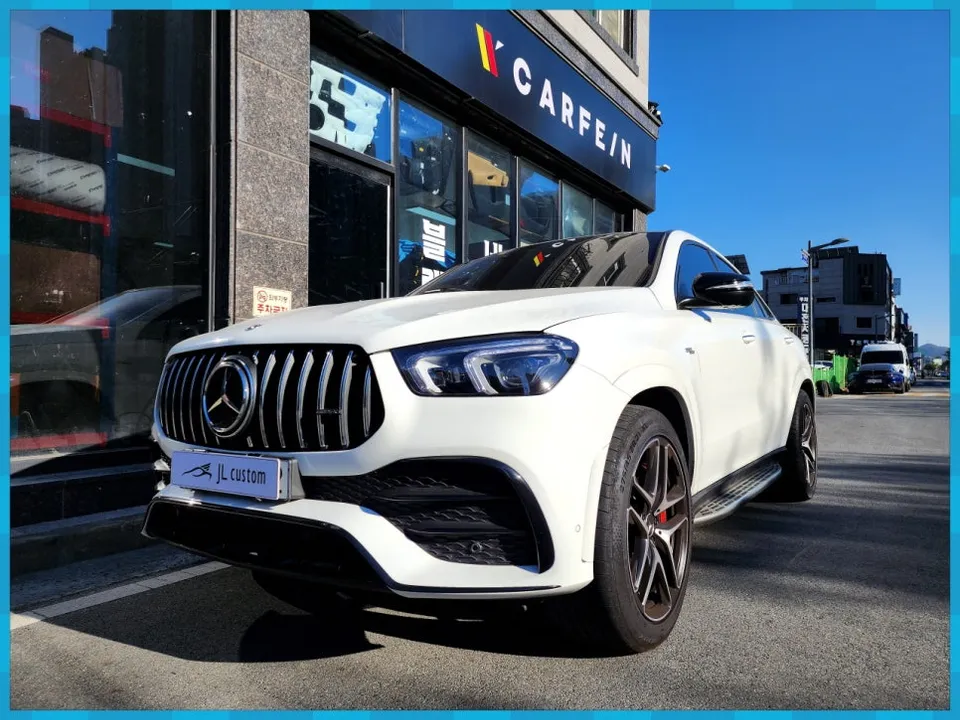 Mercedes-Benz GLE interior customization review