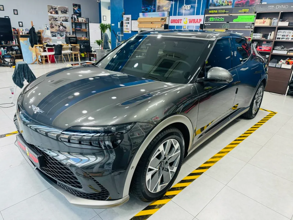 Genesis GV60 vinyl wrap - Genesis GV60 Vinyl Wrap Review: Bold Two-Tone Transformation photo 3