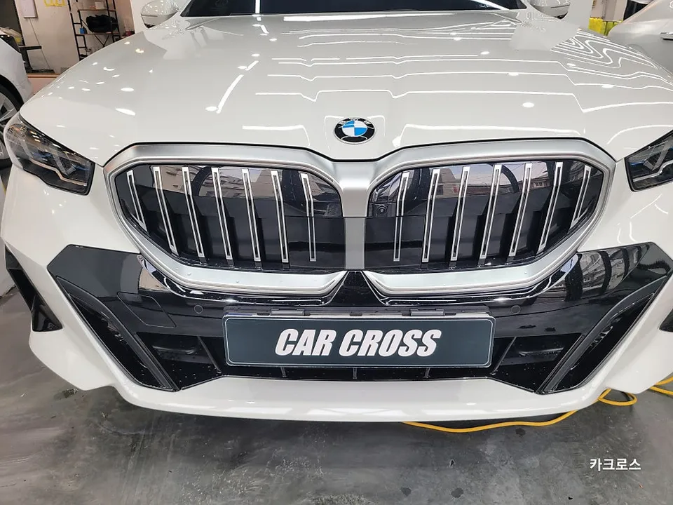 BMW 5 Series PPF施工事例|費用目安・仕上がり 施工写真 1-2