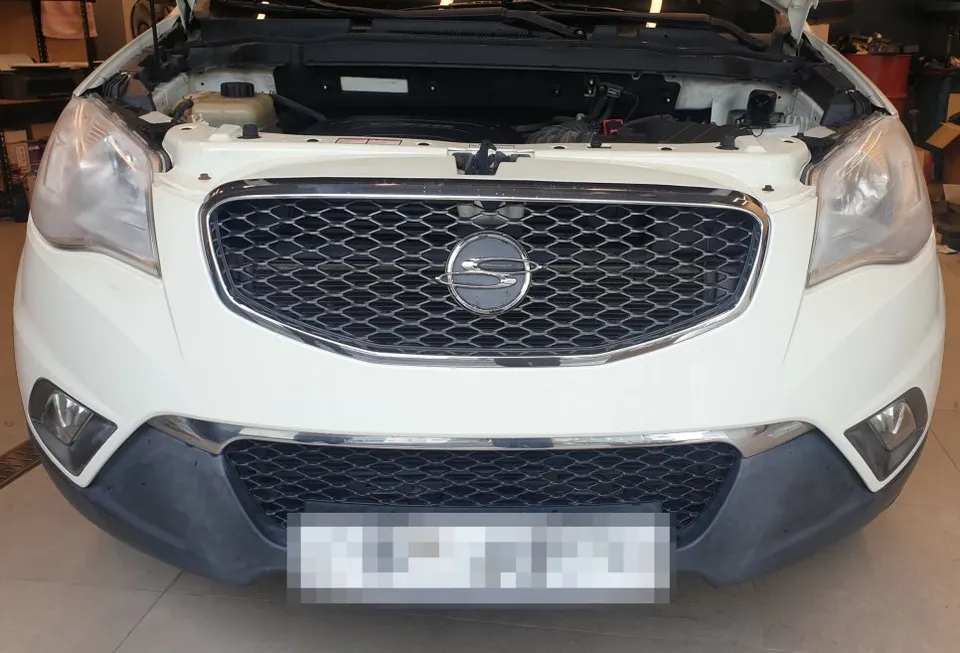 SsangYong Korando C lighting upgrade installation result