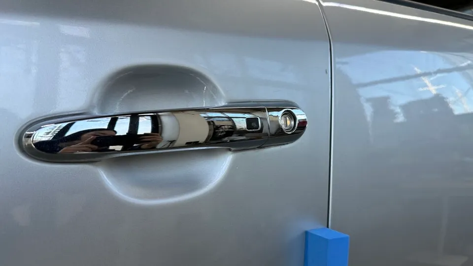 Kia Sorento Rのカーラッピング事例｜サテンダークグレー 施工写真 1-3
