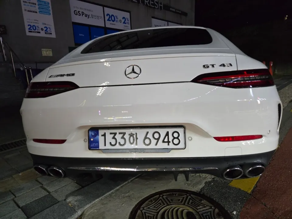 Mercedes-Benz EクラスのPPF施工事例｜費用目安と仕上がり 施工写真 2-2