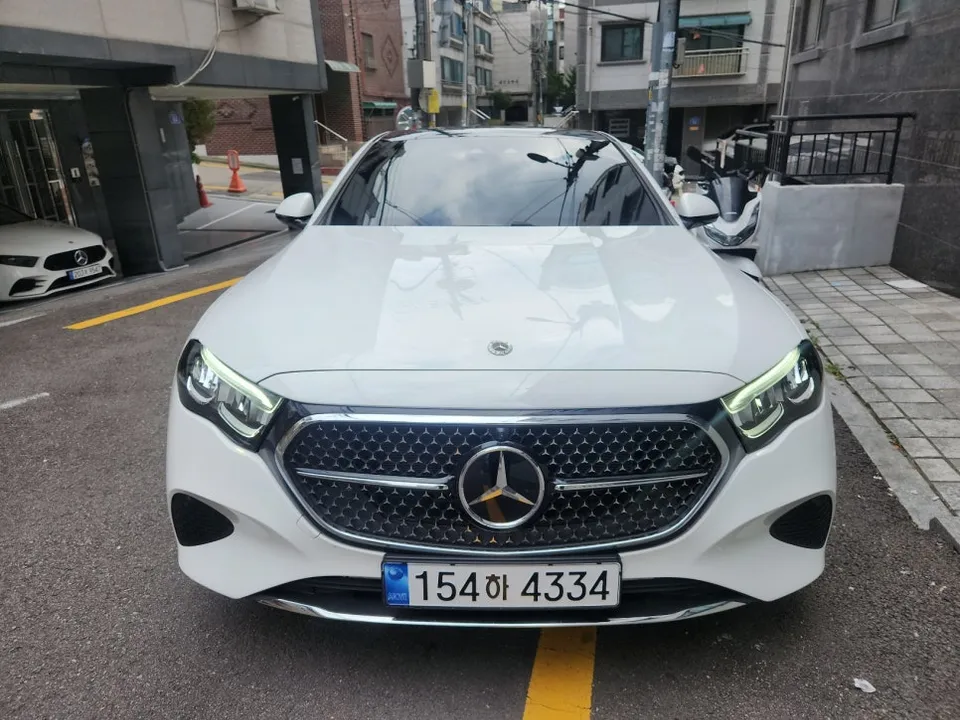 Mercedes-Benz EクラスのPPF施工事例｜費用目安と仕上がり 施工写真 3-2