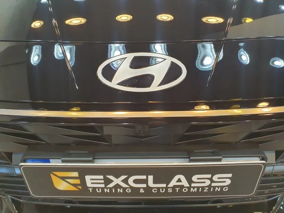 Hyundai Elantra CN7 oem options - Hyundai Elantra CN7 OEM Options Review: Glossy Black Trim photo 4