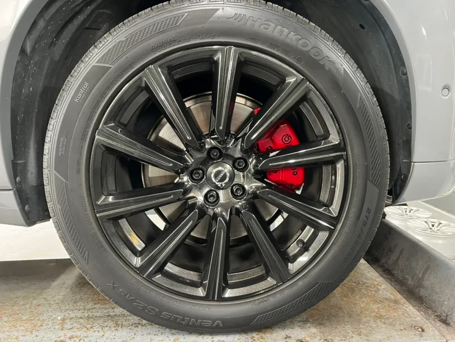 Volvo XC90 wheel repair - Volvo XC90 Wheel Repair & Painting Review: Cost & Results photo 3