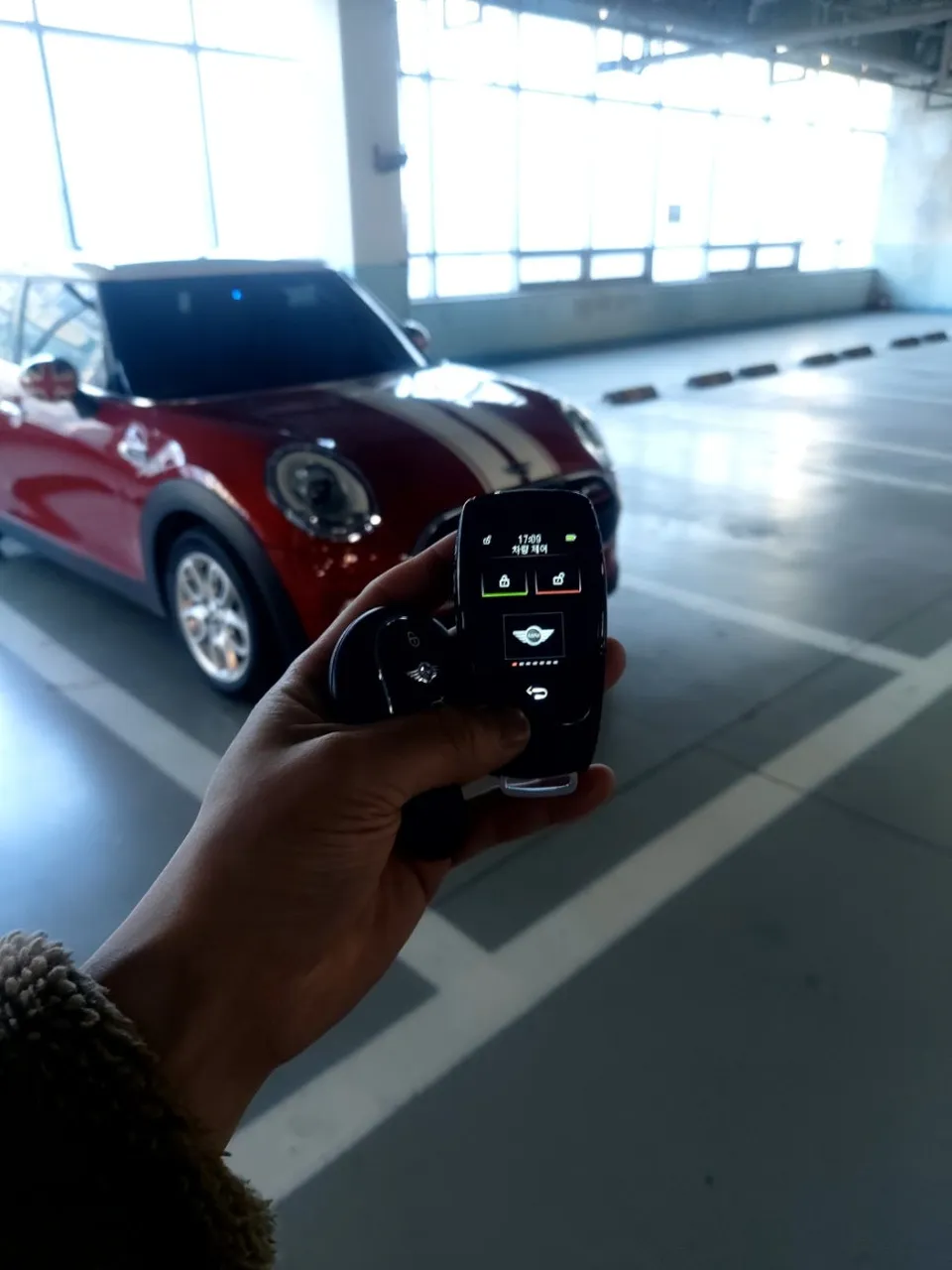 MINI MINI Cooper oem options - MINI MINI Cooper OEM Options Upgrade Review photo 5