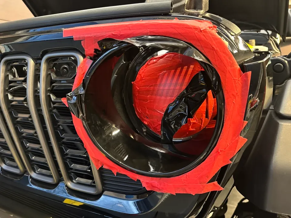 Jeep Wrangler Rubiconのカーラッピング事例:費用目安と仕上がり 施工写真 2-1