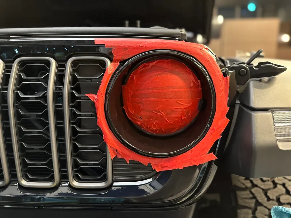 Jeep Wrangler Rubiconのカーラッピング事例:費用目安と仕上がり 施工写真 3-1