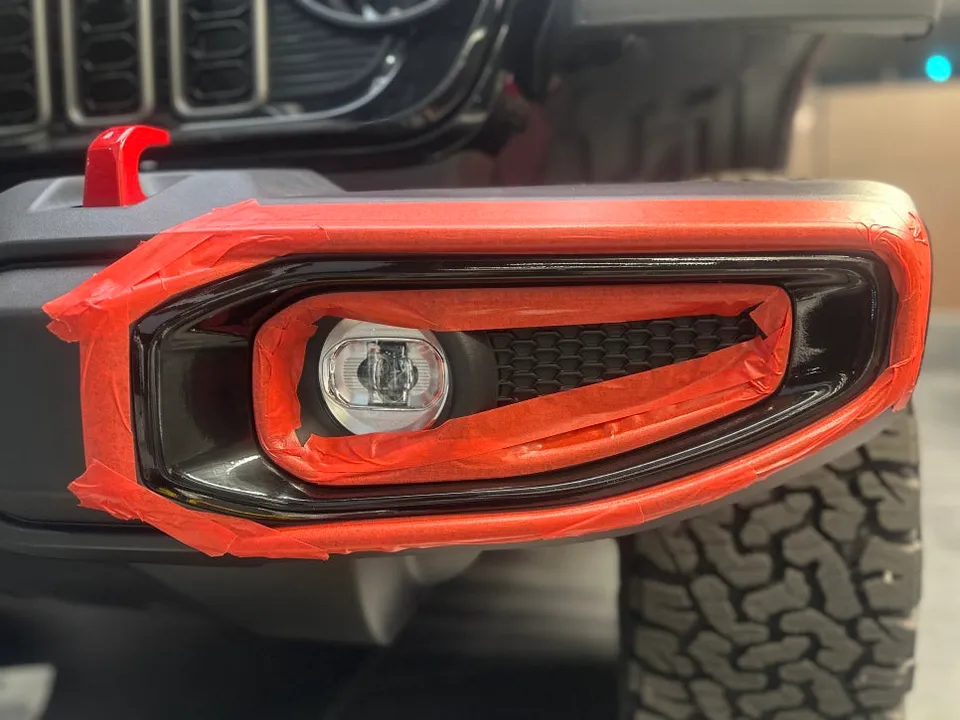 Jeep Wrangler Rubiconのカーラッピング事例:費用目安と仕上がり 施工写真 1-3