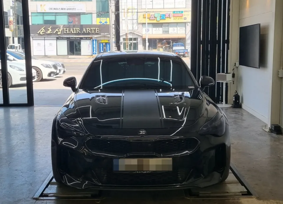 Kia Stinger exhaust upgrade installation result