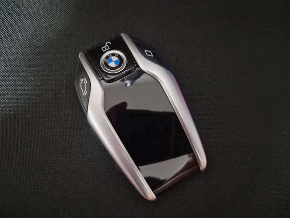 BMW 5 Series G30 oem options installation result