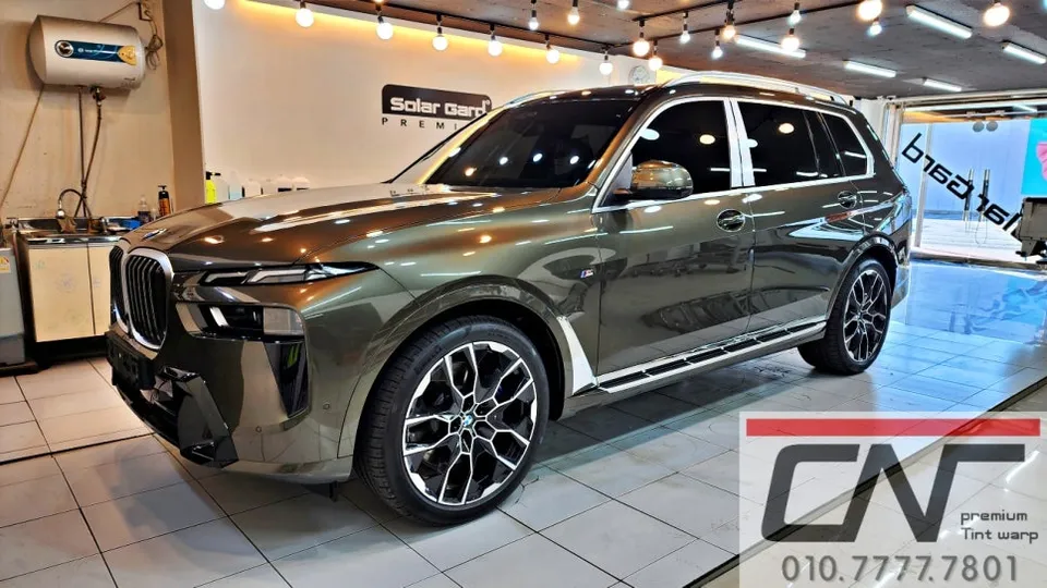 BMW X7のカーフィルム施工事例｜費用目安・仕上がり 施工写真 3-1