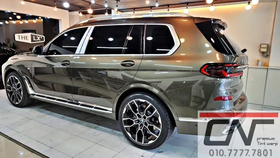 BMW X7のカーフィルム施工事例｜費用目安・仕上がり 施工写真 2-2