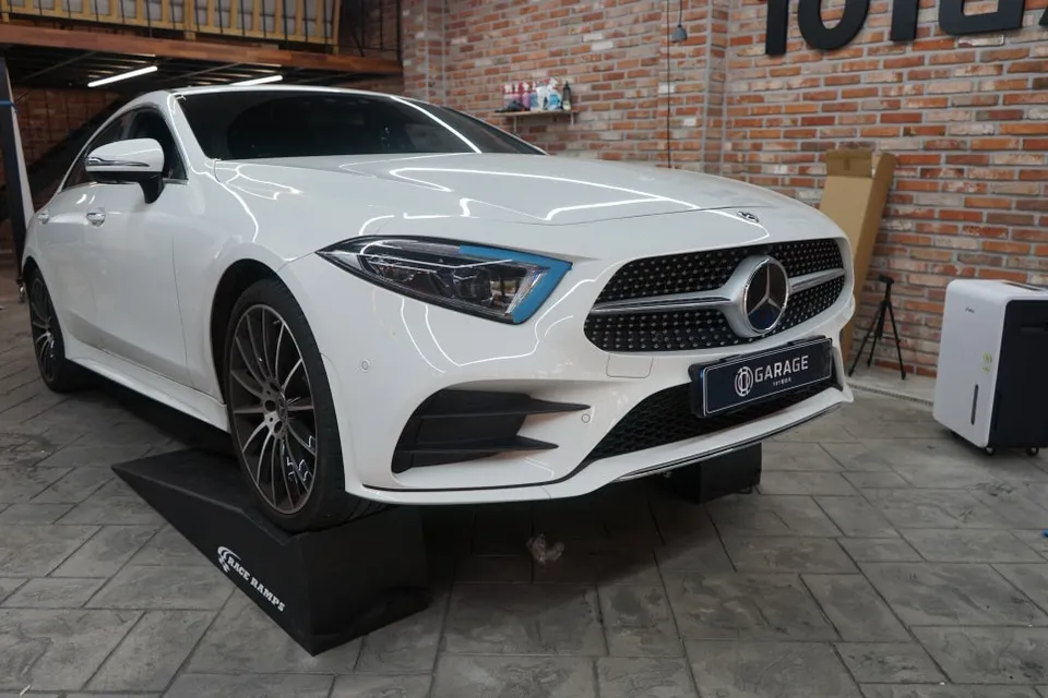 Mercedes-Benz CLS400D body kit - Mercedes-Benz CLS400D Body Kit & Aero Parts Review photo 5