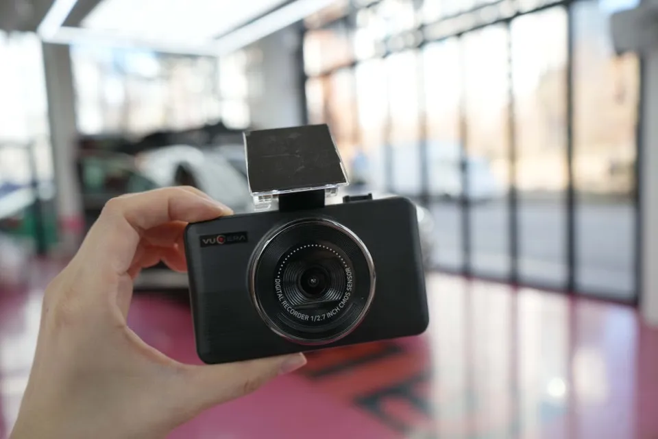 Genesis GV80 dash cam - Genesis GV80 Dash Cam Installation Review photo 4