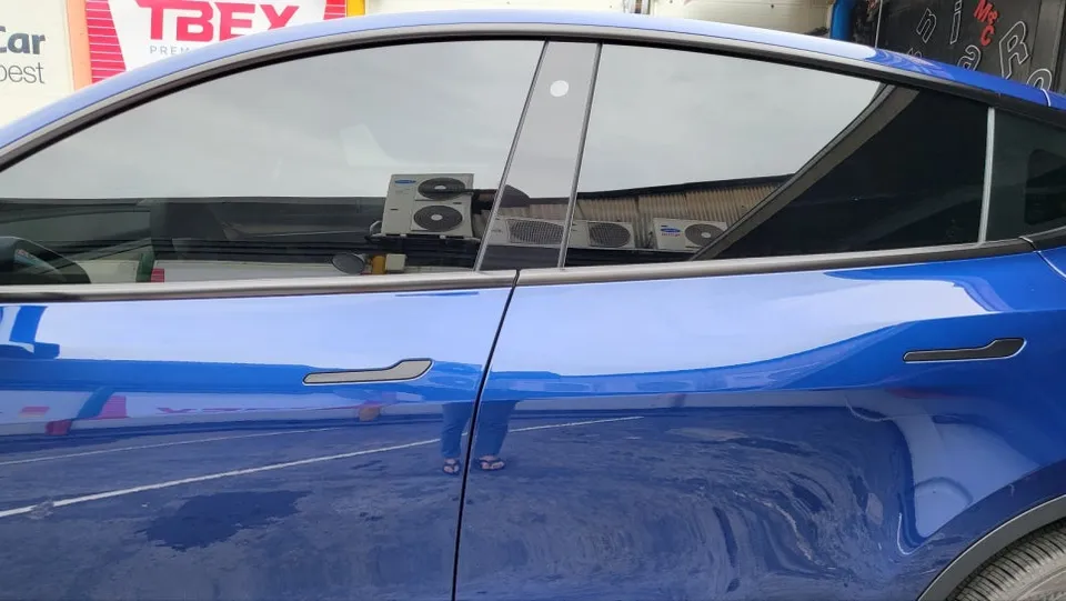 Tesla Model Yのカーフィルム施工事例｜費用目安・仕上がり 施工写真 1-2