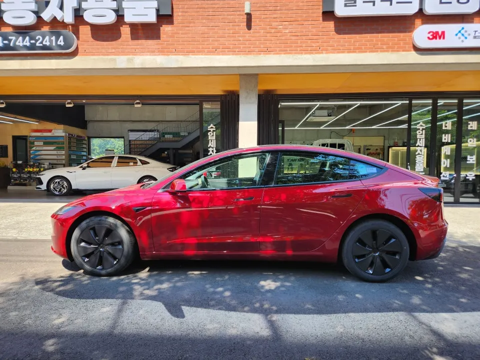 Tesla Model 3 PPF施工事例|費用目安と仕上がり 施工写真 2-1