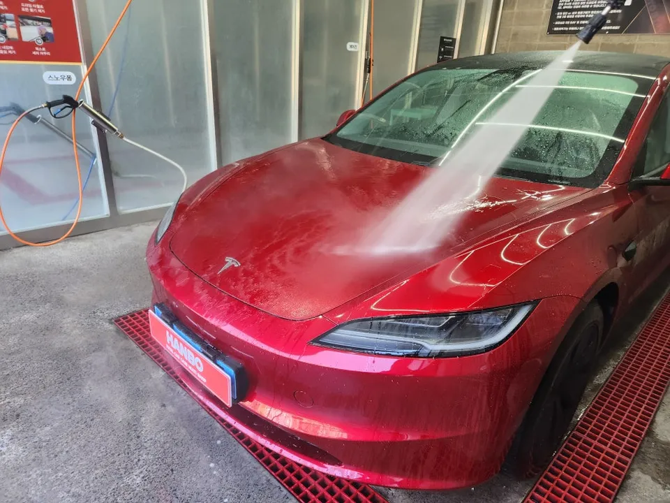 Tesla Model 3 PPF施工事例|費用目安と仕上がり 施工写真 1-2