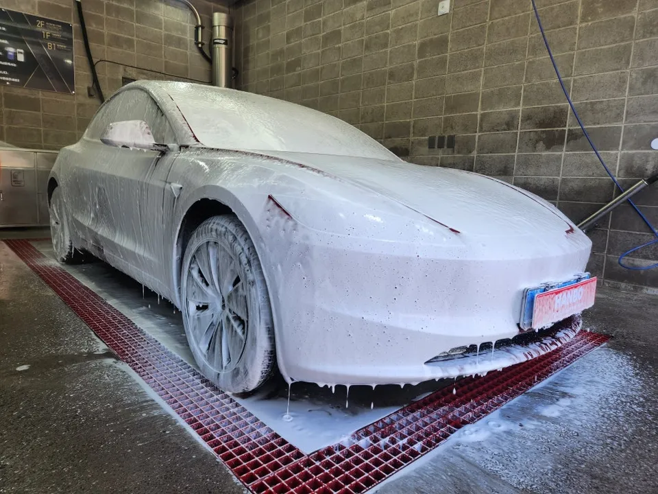 Tesla Model 3 PPF施工事例|費用目安と仕上がり 施工写真 2-2