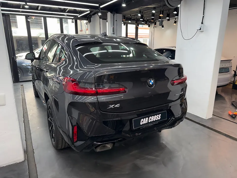 BMW X4 PPF施工事例｜費用目安と仕上がり 施工写真 2-1