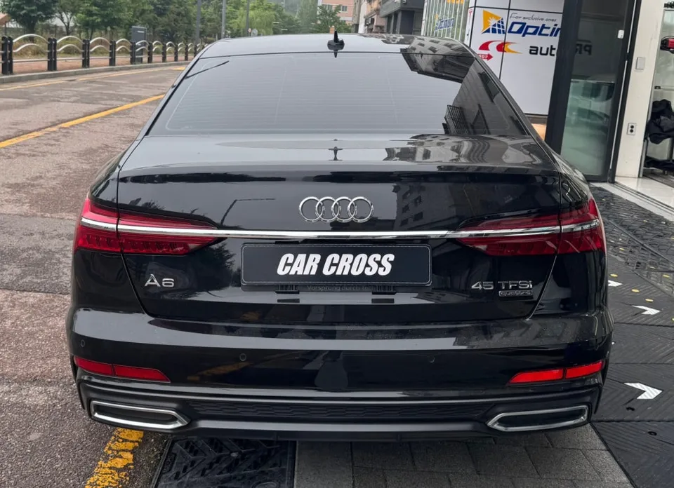 Audi A6のカーラッピング事例｜クロームパーツのブラックアウト 施工写真 2-1
