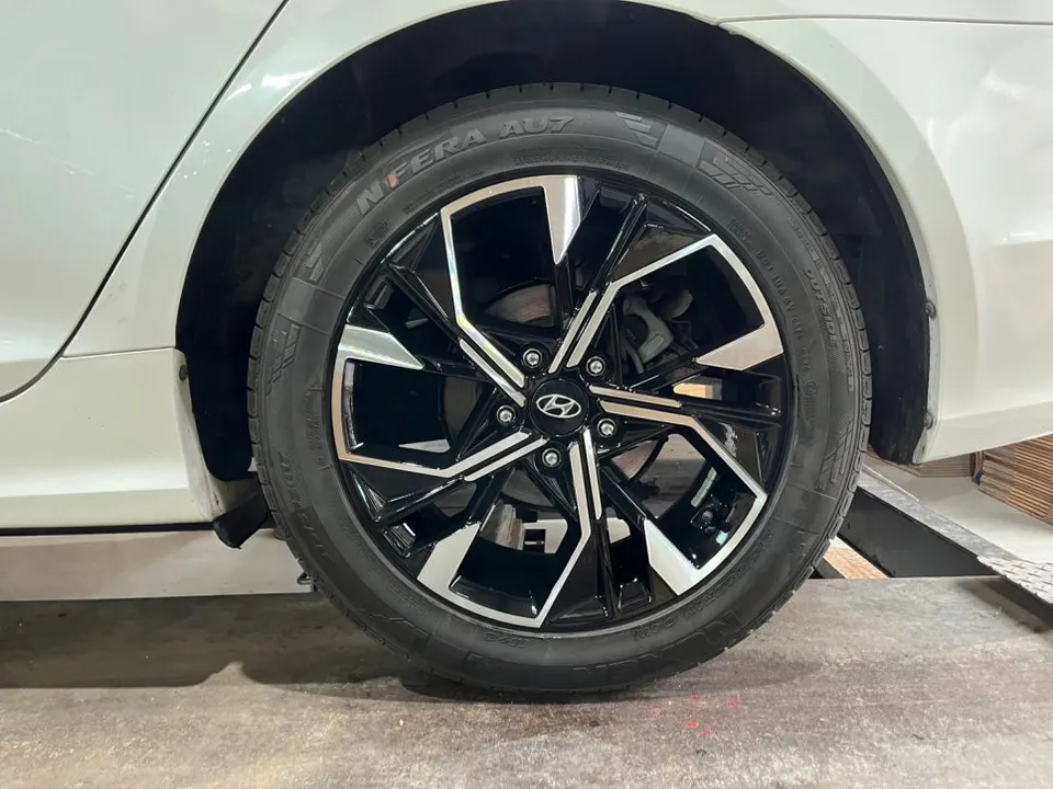 Hyundai Sonata DN8のホイールリペア・塗装事例 写真