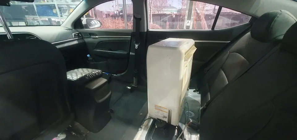 Hyundai Elantraのガラスコーティング事例｜費用目安・仕上がり 施工写真 2-2
