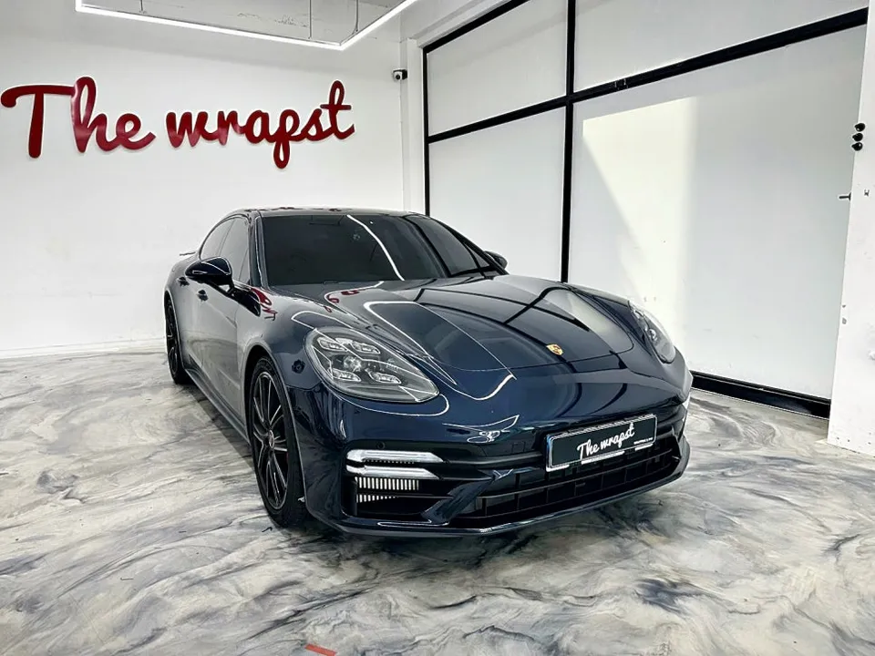 ポルシェ パナメーラ GTS カーラッピング事例|費用目安・仕上がり 施工写真 3-2