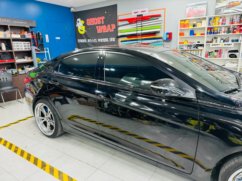 Hyundai Sonataのカーラッピング事例|費用目安・仕上がり 施工写真 3-2