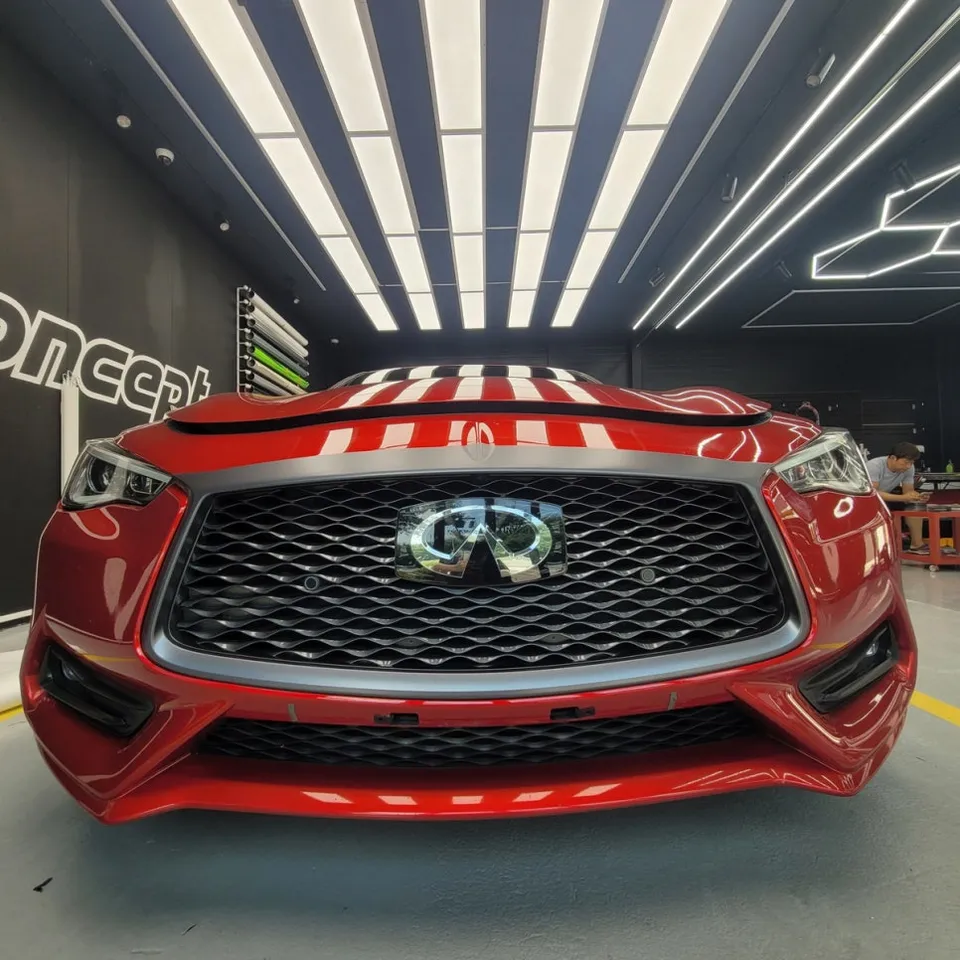 Infiniti Q60のカーラッピング事例:サテンダークグレー 施工写真 2-2